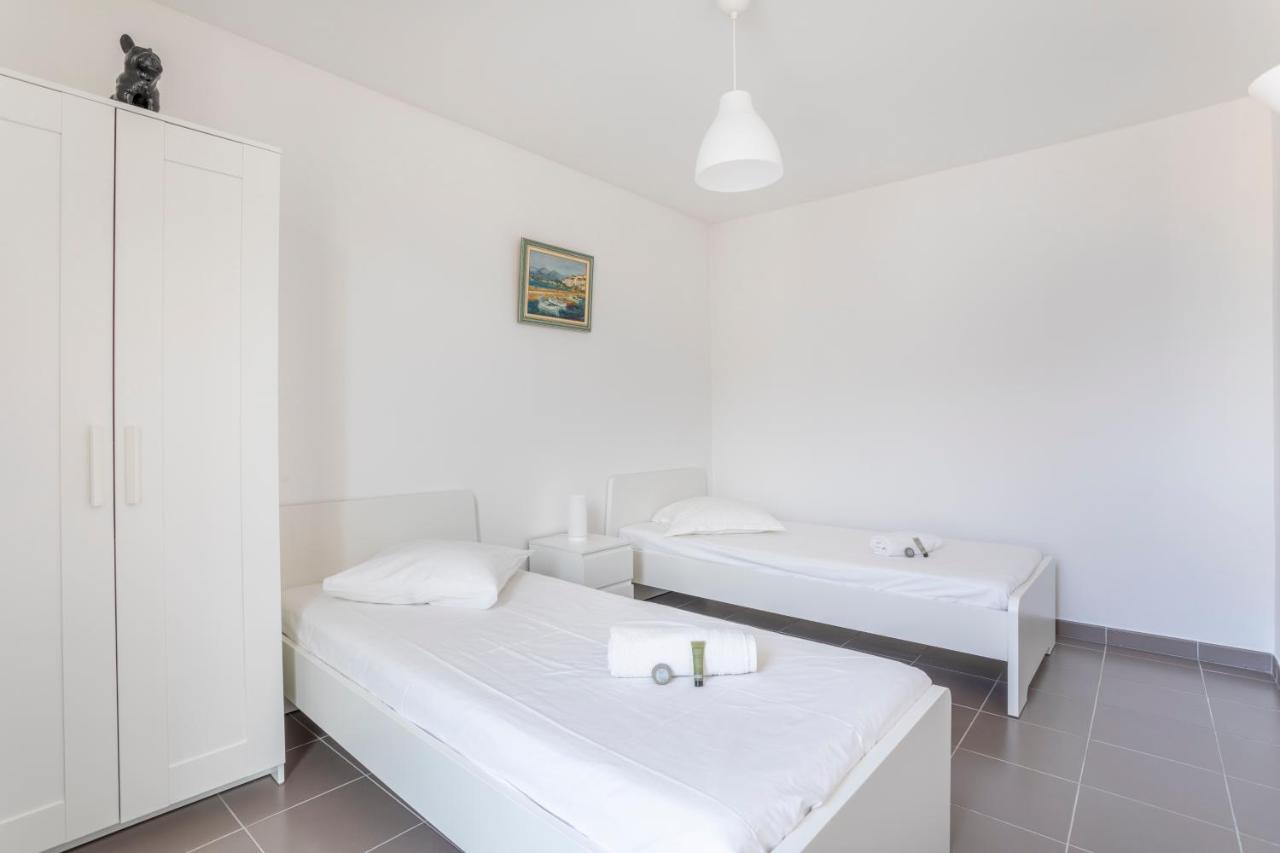 New Joliette Comfortable Apartment Well Located With Private Parking مارسيليا المظهر الخارجي الصورة
